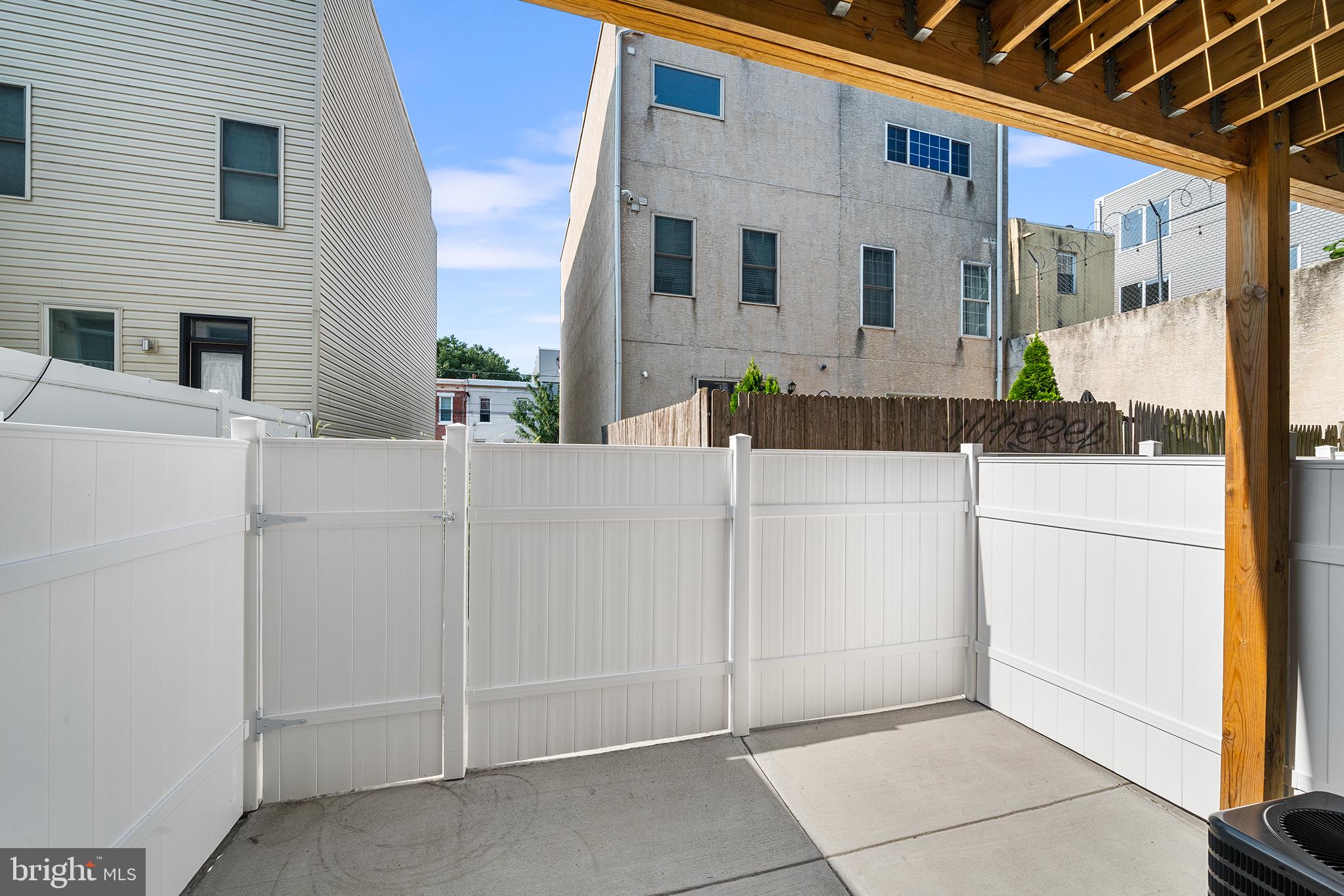 2340 Alter Street Philadelphia, PA 19146 - Photo 15 of 46 Rear patio