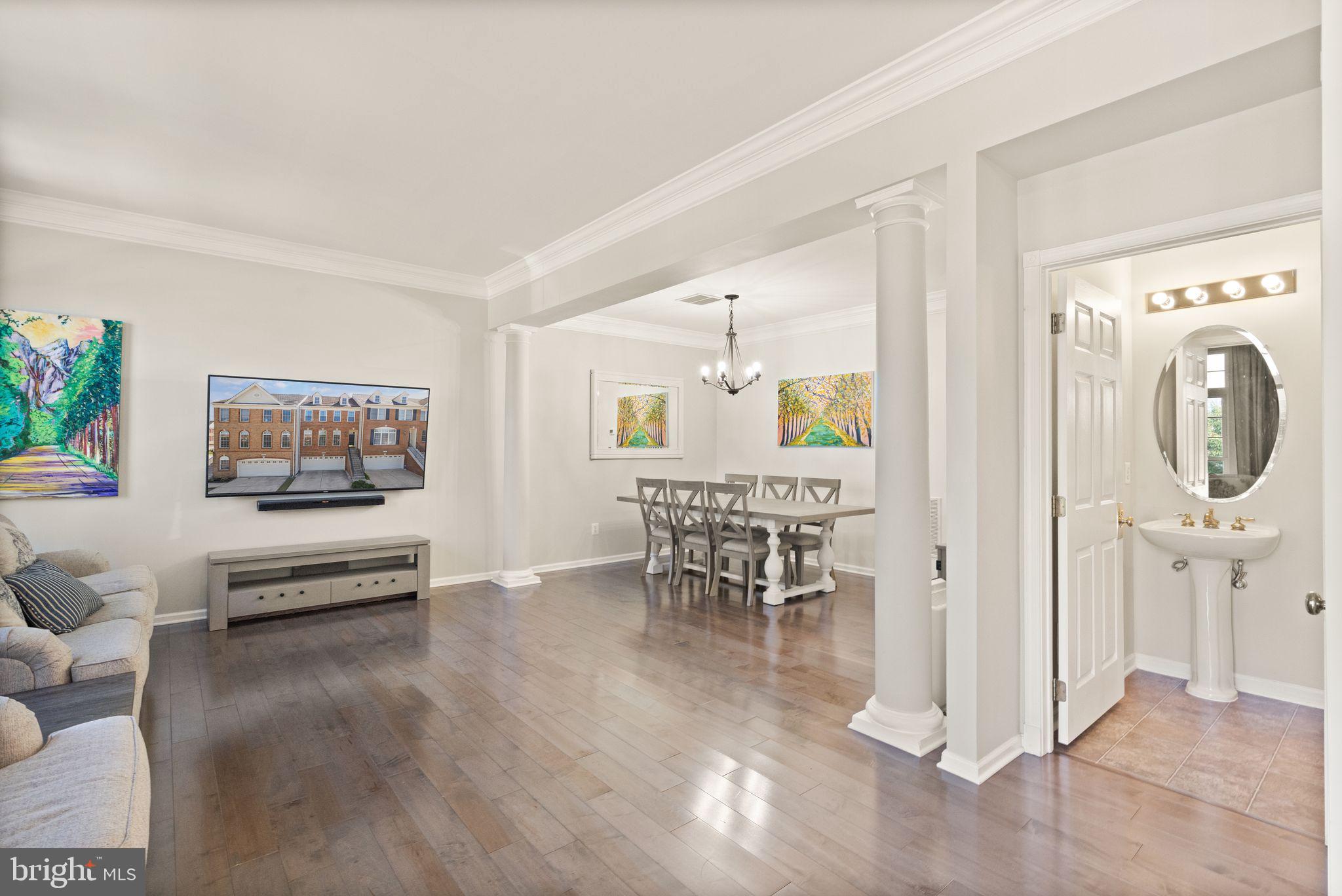 42711 Newcomer Terrace Chantilly, VA 20152 - Photo 13 of 57