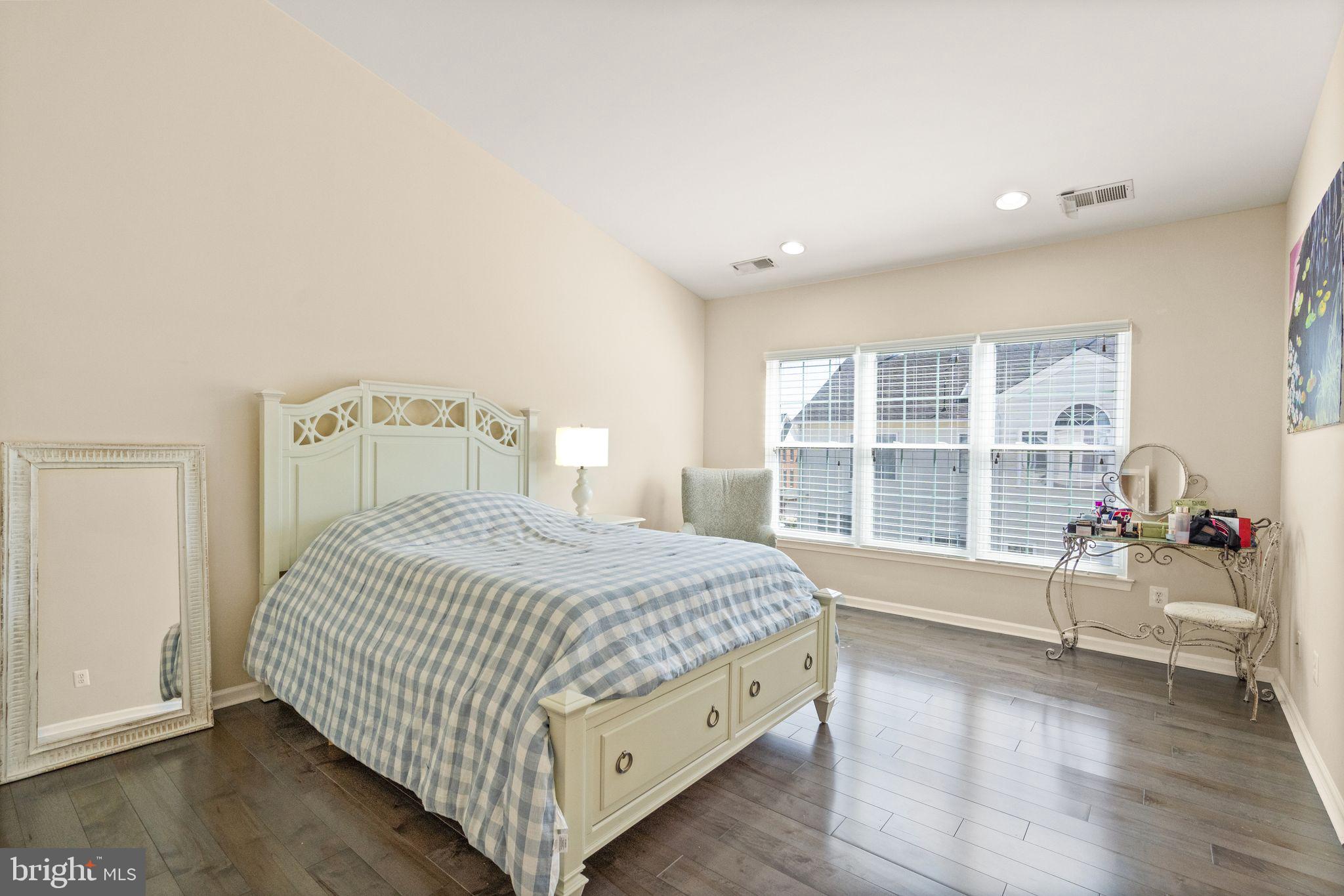 42711 Newcomer Terrace Chantilly, VA 20152 - Photo 19 of 57