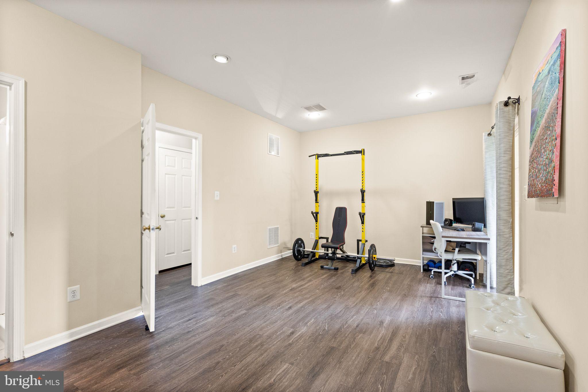 42711 Newcomer Terrace Chantilly, VA 20152 - Photo 37 of 57