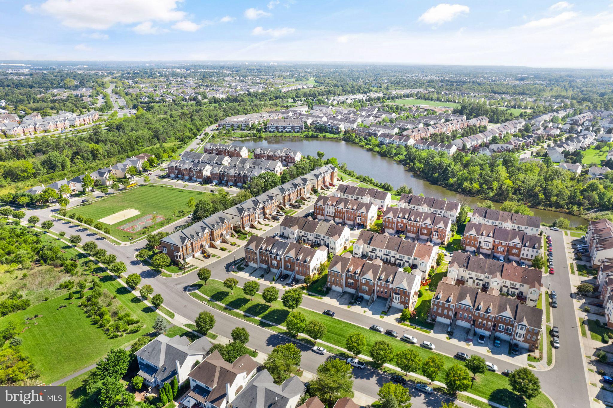 42711 Newcomer Terrace Chantilly, VA 20152 - Photo 52 of 57