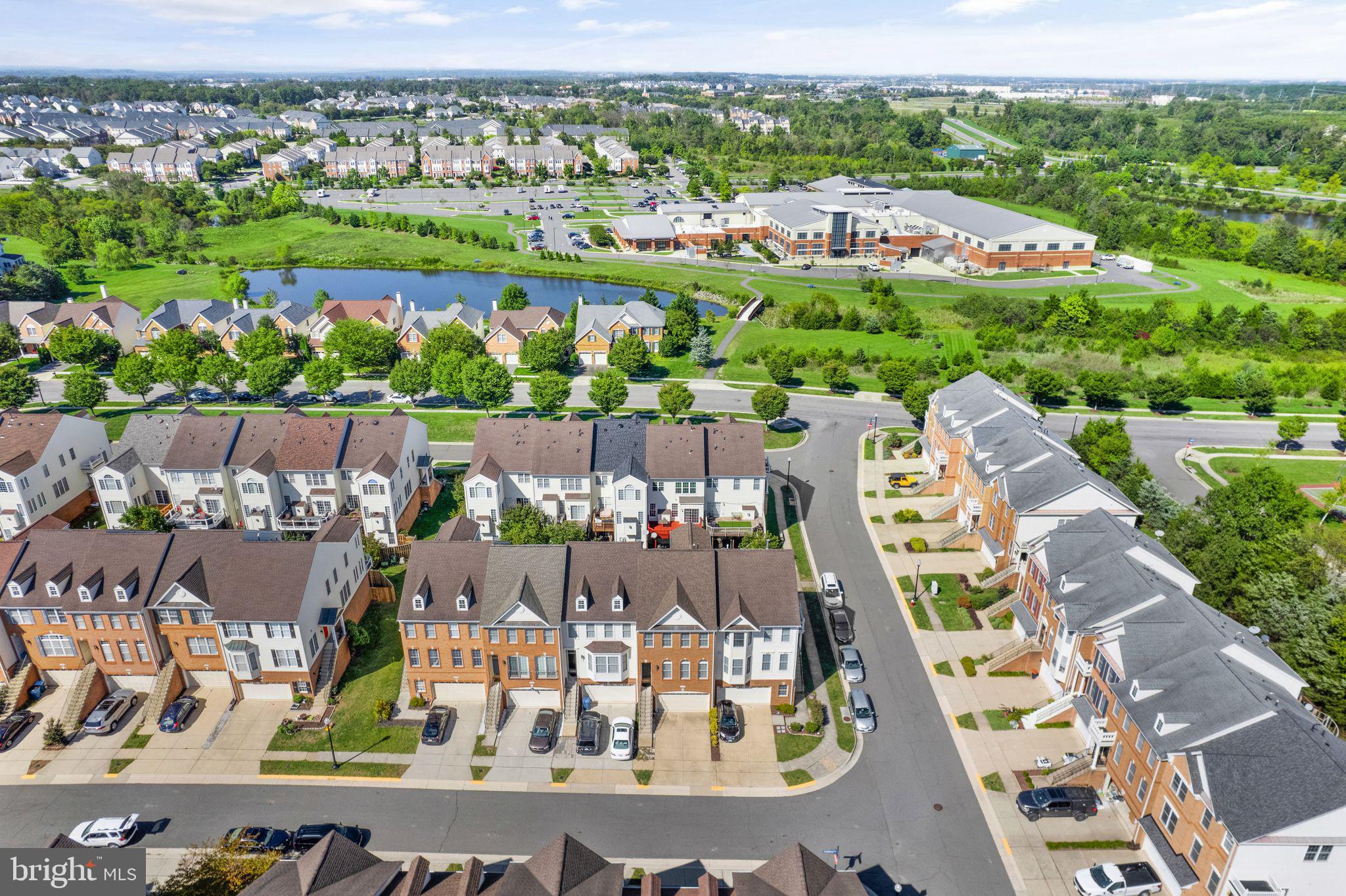 42711 Newcomer Terrace Chantilly, VA 20152 - Photo 53 of 57