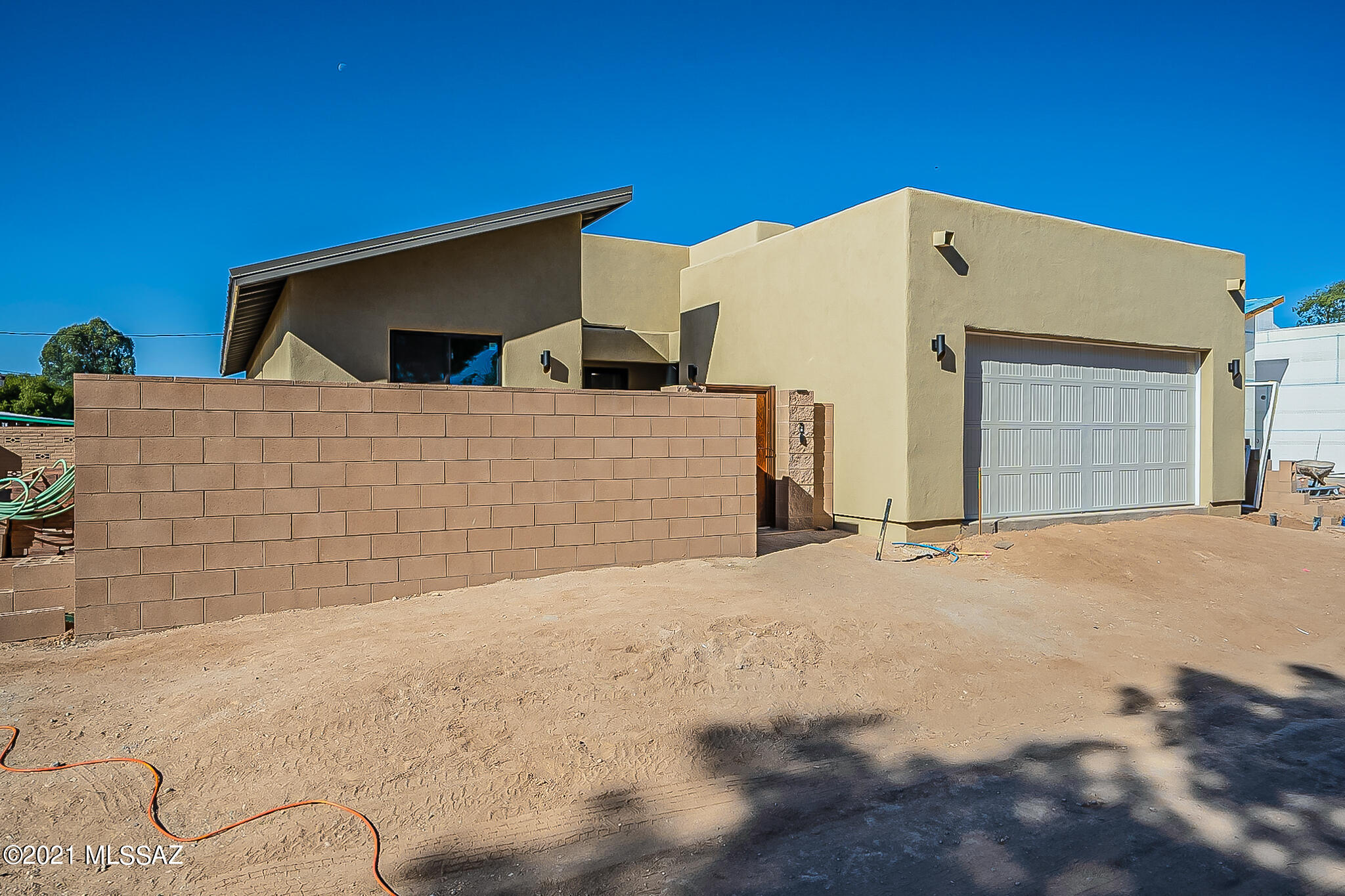 2229 East Fort Lowell Road Tucson, AZ 85719 - Photo 1 of 37 Gallery Image 1