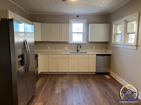 $130,000 | 803 Ellinwood Street, Osage City, KS 66523