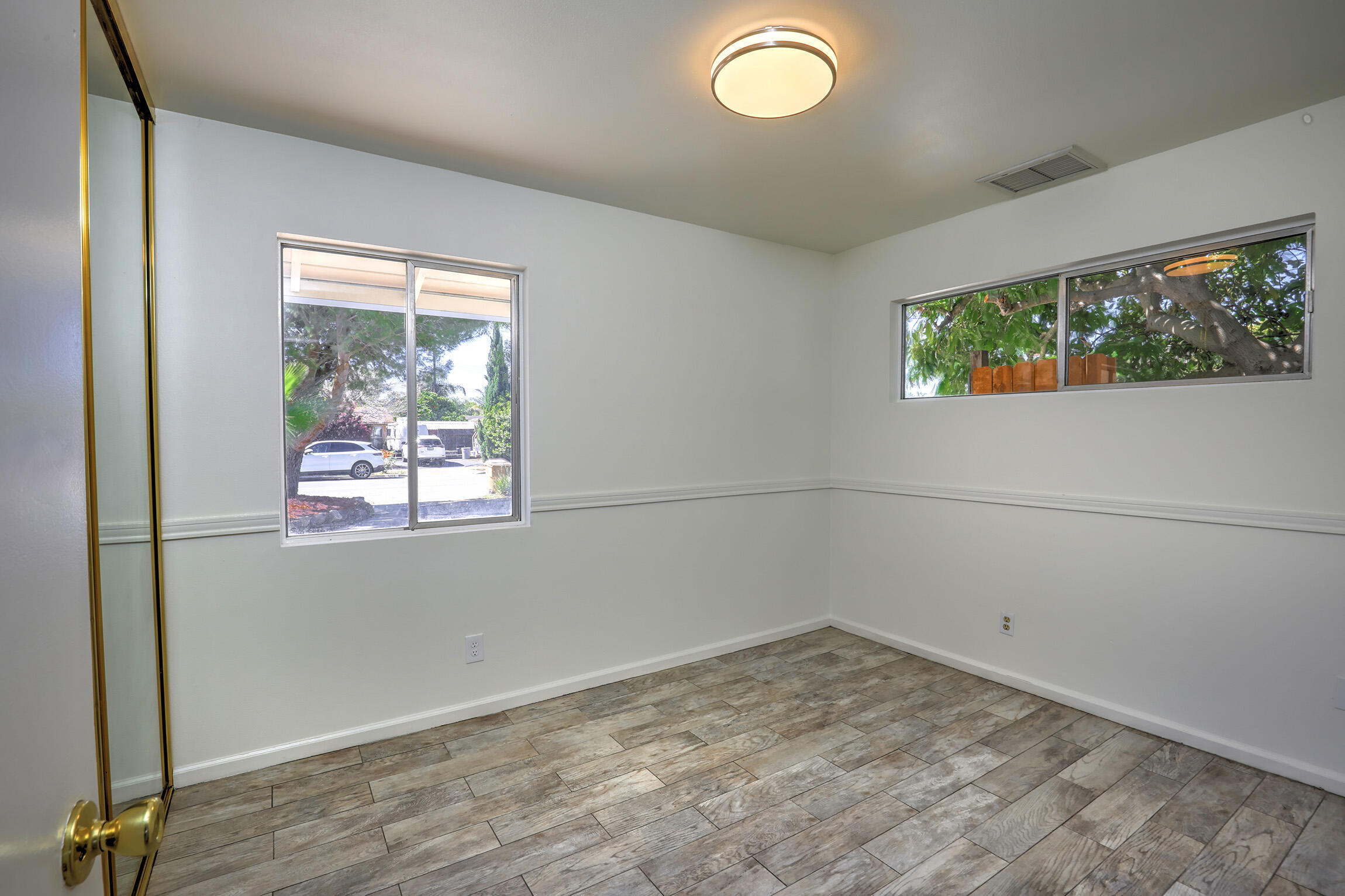 5058 Rocoso Way Santa Barbara, CA 93111 - Photo 12 of 19 an empty room with window