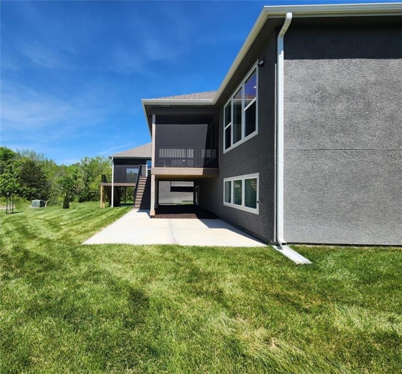 11544 North Olathe View Road Olathe, KS 66061 - Photo 4 of 49