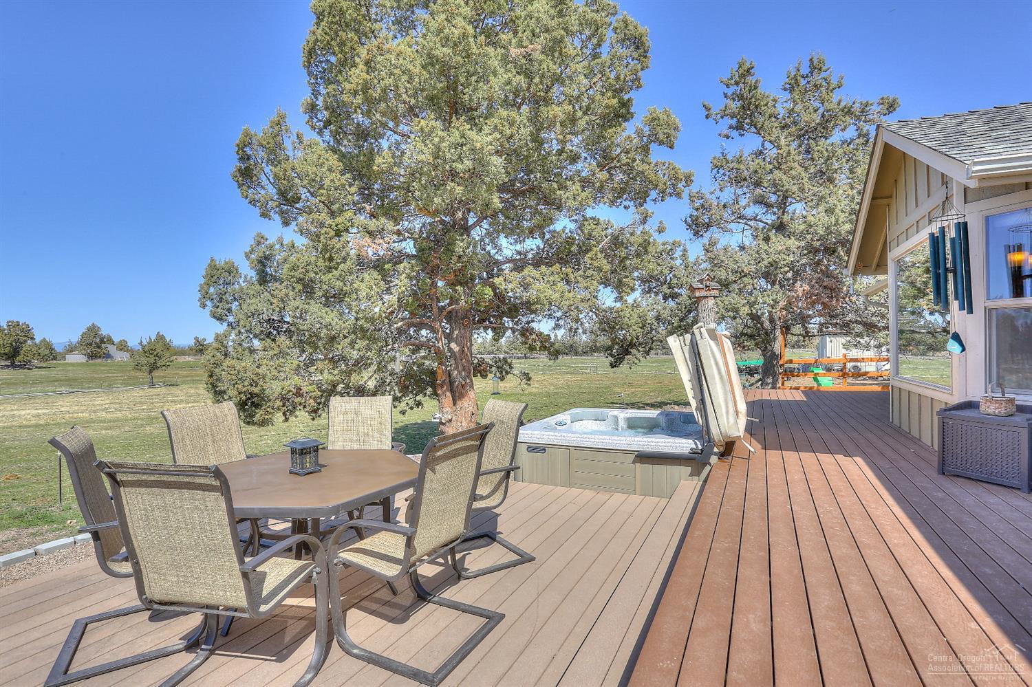 62515 Waugh Road Bend, OR 97701 - Photo 19 of 25 Gallery Image 19