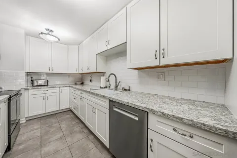 $549,900 | 5661 Lake Park Way, Unit 6, La Mesa, CA 91942