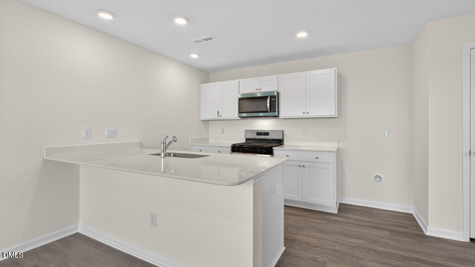 39 Red Clover Drive Angier, NC 27501 - Photo 3 of 32 Kitchen