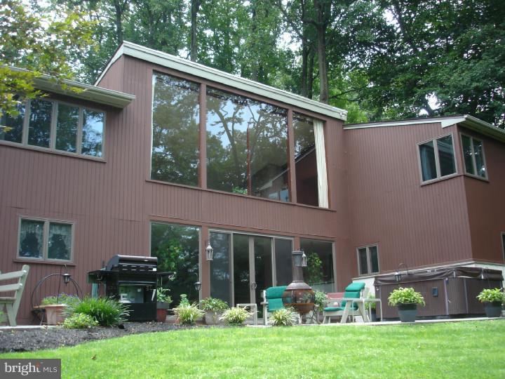 414 Marple Road Broomall, PA 19008 - Photo 24 of 25 Exterior Back