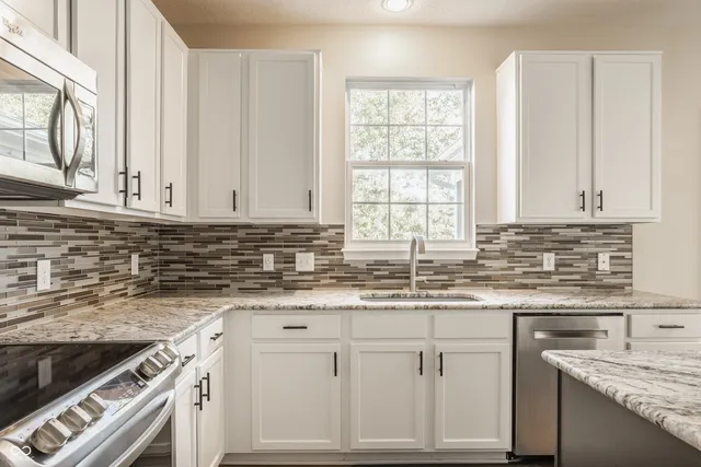 $574,900 | 3550 Burlingame Boulevard, Carmel, IN 46074