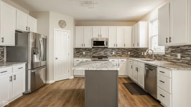 $574,900 | 3550 Burlingame Boulevard, Carmel, IN 46074