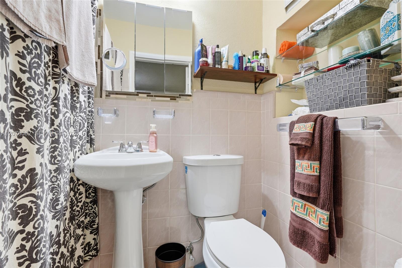 20510 Jacaranda Road Cutler Bay, FL 33189 - Photo 18 of 39 Gallery Image 18