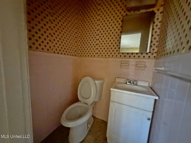 $52,500 | 4867 Rosehaven Drive, Jackson, MS 39209