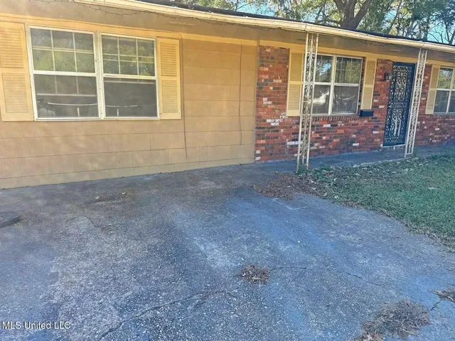$52,500 | 4867 Rosehaven Drive, Jackson, MS 39209