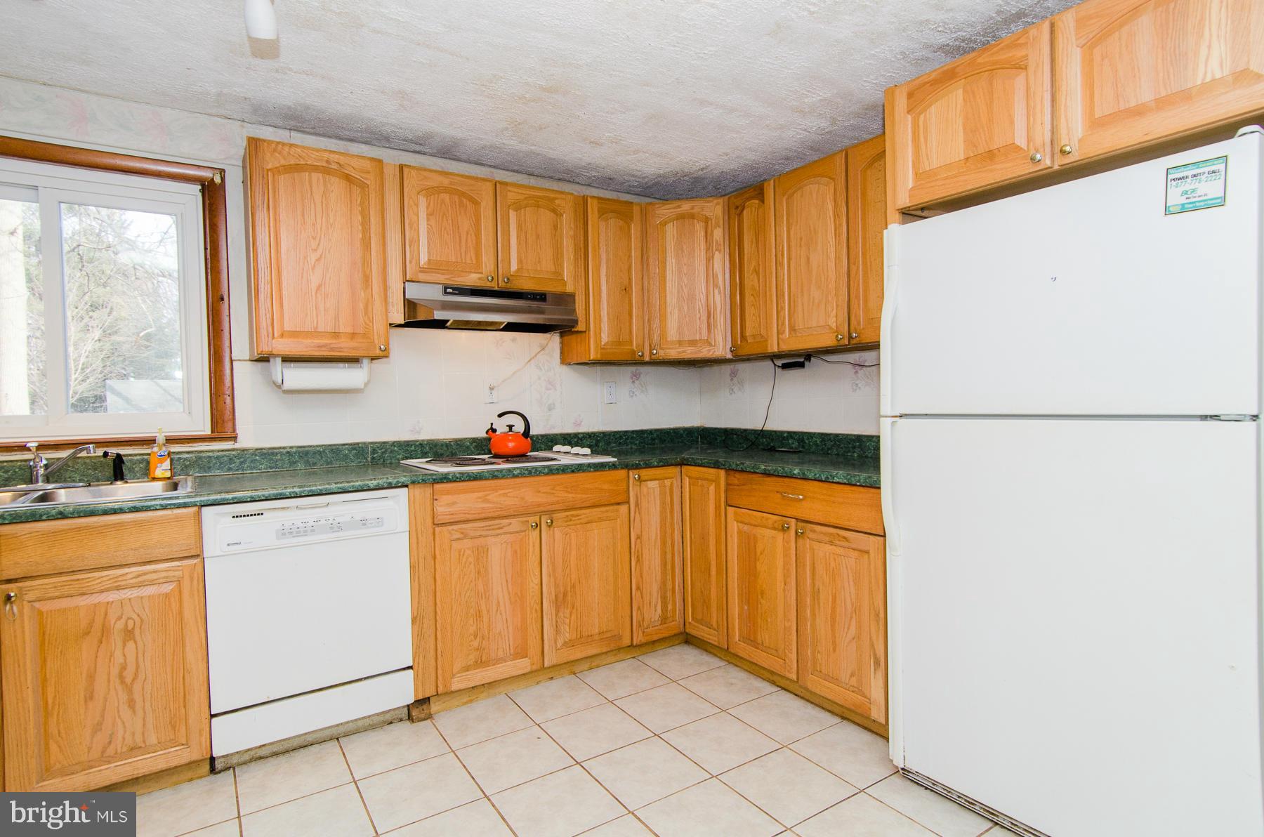 13941 Blenheim Road North Phoenix, MD 21131 - Photo 9 of 30 Kitchen