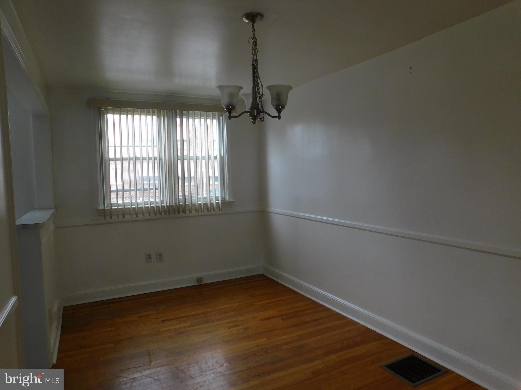 127 Academy Road Clifton Heights, PA 19018 - Photo 7 of 24 Dining Room