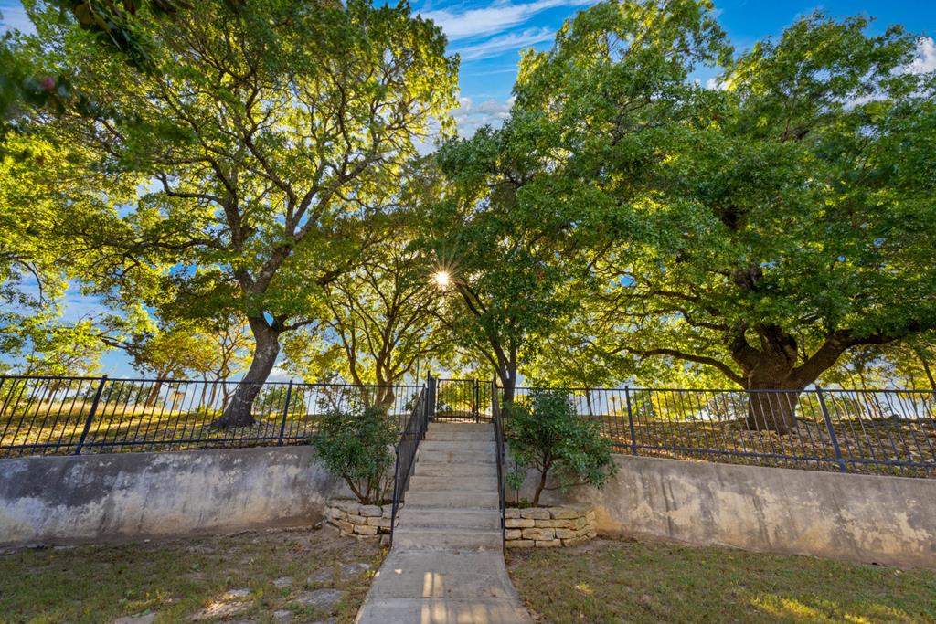 326 River Valley Road South Ingram, TX 78025 - Photo 12 of 68