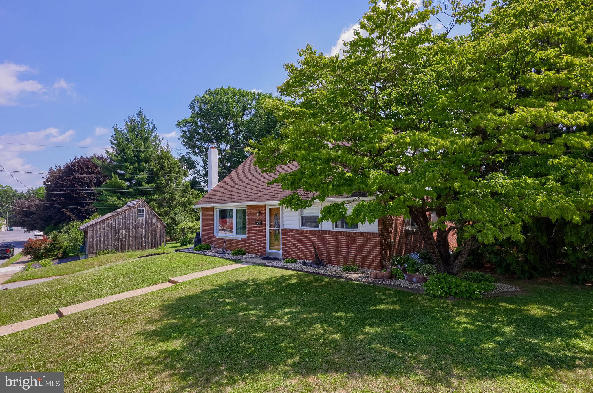 17 South Elm Street Lititz, PA 17543 - Photo 3 of 33