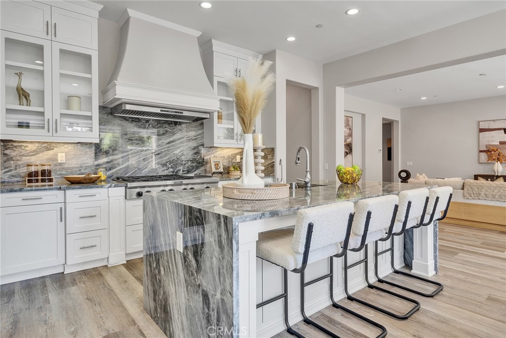 61 Windwalker Way Tustin, CA 92782 - Photo 10 of 57