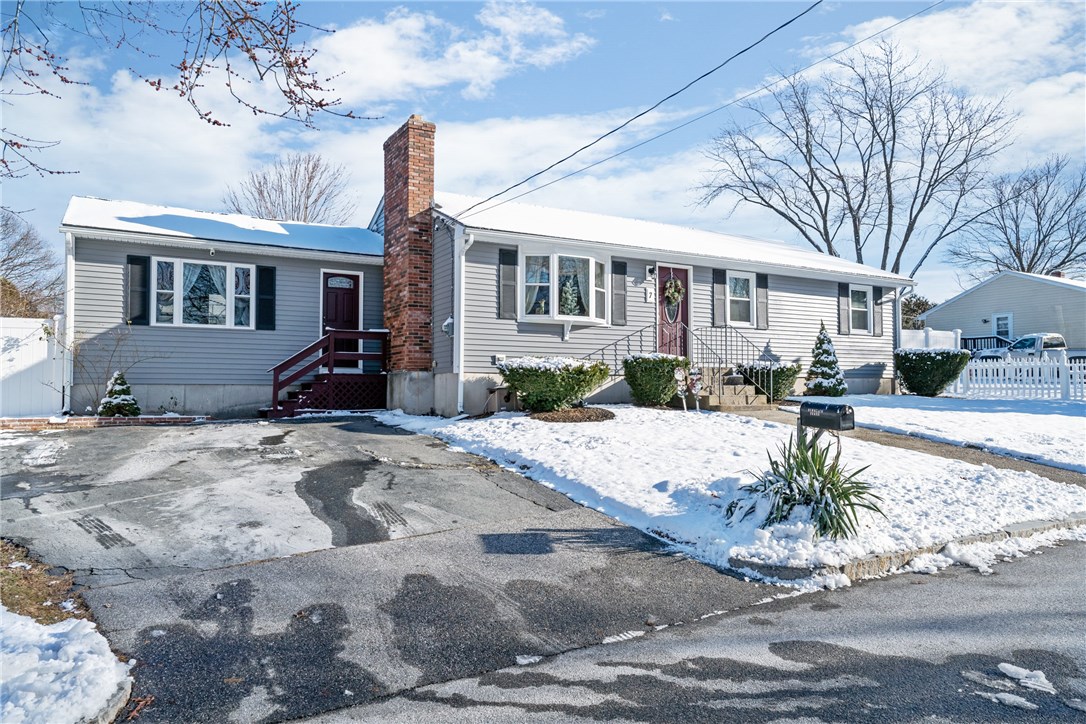 7 Star Avenue Woonsocket, RI 02895 - Photo 2 of 20