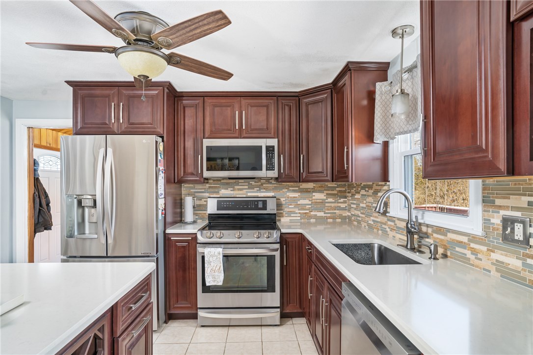 7 Star Avenue Woonsocket, RI 02895 - Photo 3 of 20