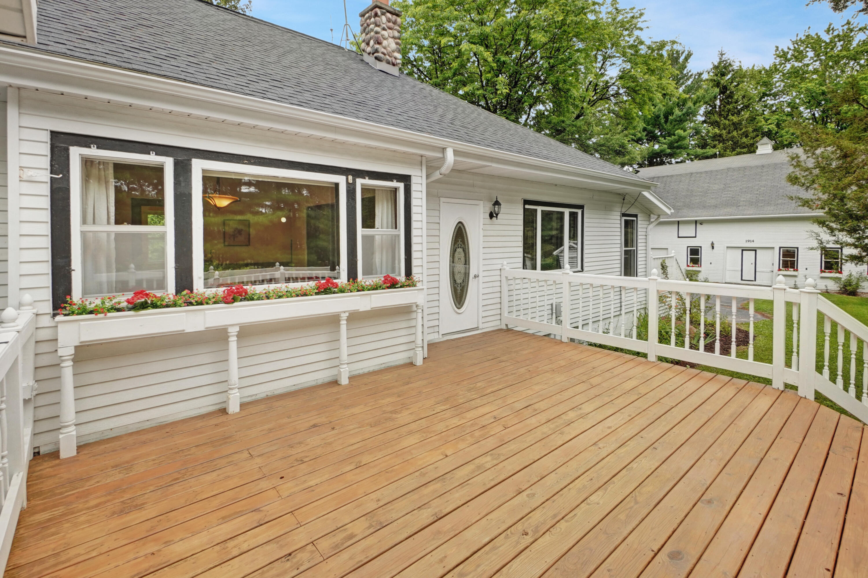 156 Felix Street Wales, WI 53183 - Photo 29 of 39 Deck
