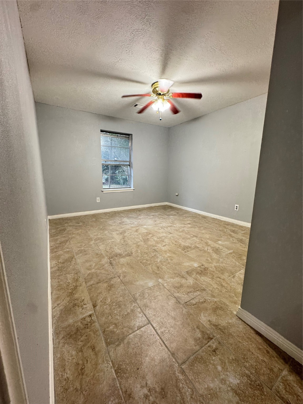 106 Hillside Drive Liberty, TX 77575 - Photo 6 of 13