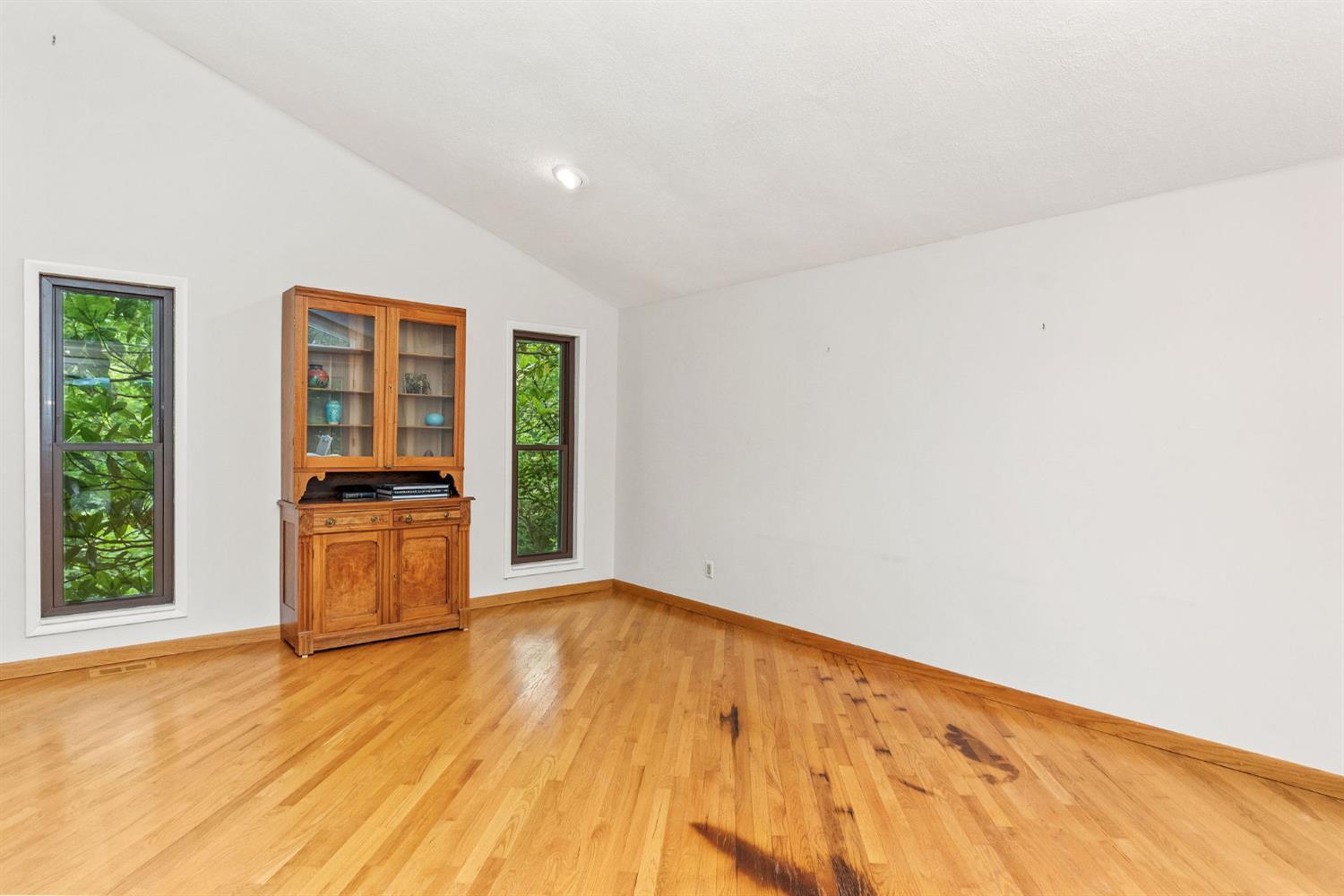 8294 Bridle Road Cincinnati, OH 45244 - Photo 24 of 49