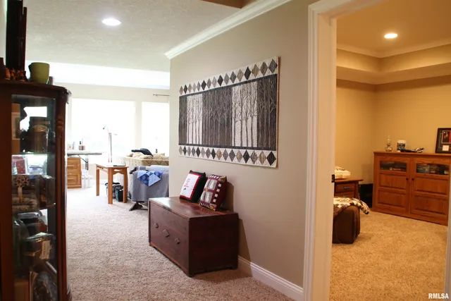 $594,000 | 1914 Ridgefield Drive, Port Byron, IL 61275