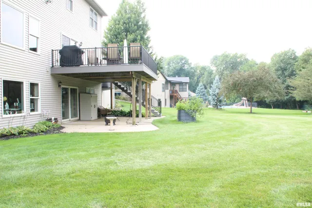 $594,000 | 1914 Ridgefield Drive, Port Byron, IL 61275