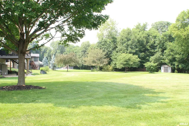 $594,000 | 1914 Ridgefield Drive, Port Byron, IL 61275