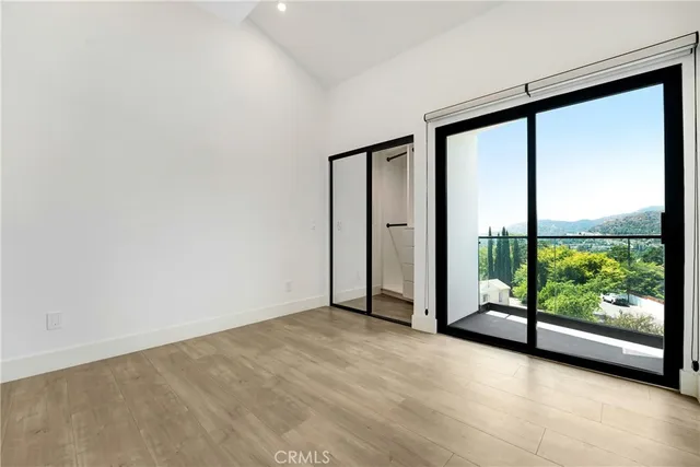 $4,950 | 4036 Rosemont Avenue, Unit 5, Montrose, CA 91020