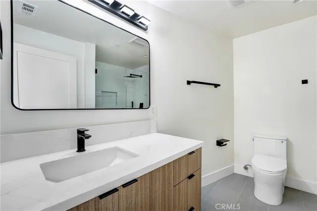 $4,950 | 4036 Rosemont Avenue, Unit 5, Montrose, CA 91020