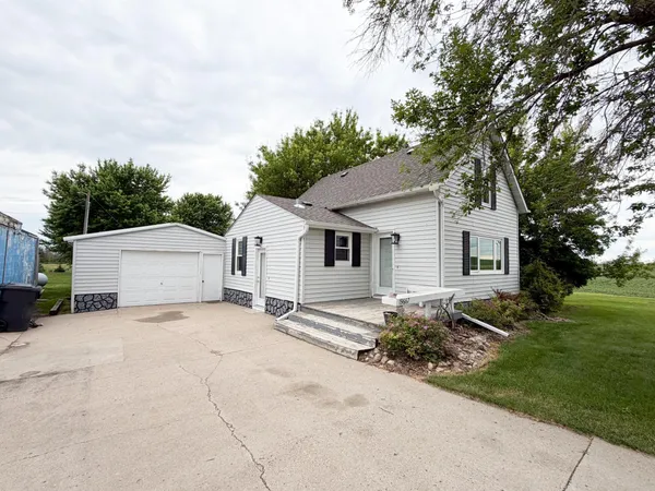 $119,500 | 19667 McCall Avenue, Reading, MN 56165