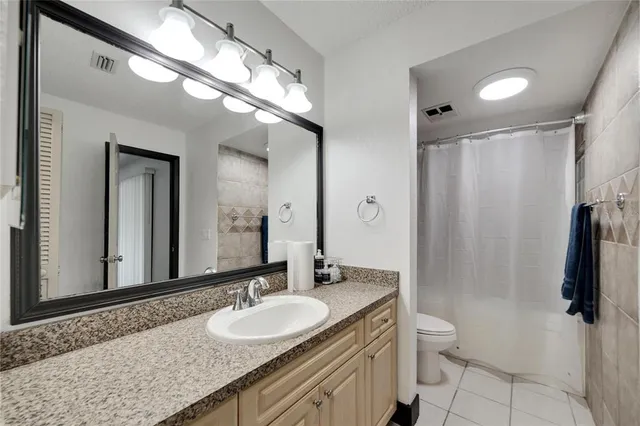 $2,300 | 6301 Newtown Circle, Unit 1A4, Tampa, FL 33615