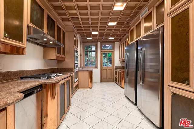 $13,800 | 133 South Swall Drive, Beverly Hills, CA 90211