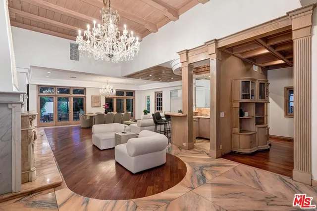 $13,800 | 133 South Swall Drive, Beverly Hills, CA 90211