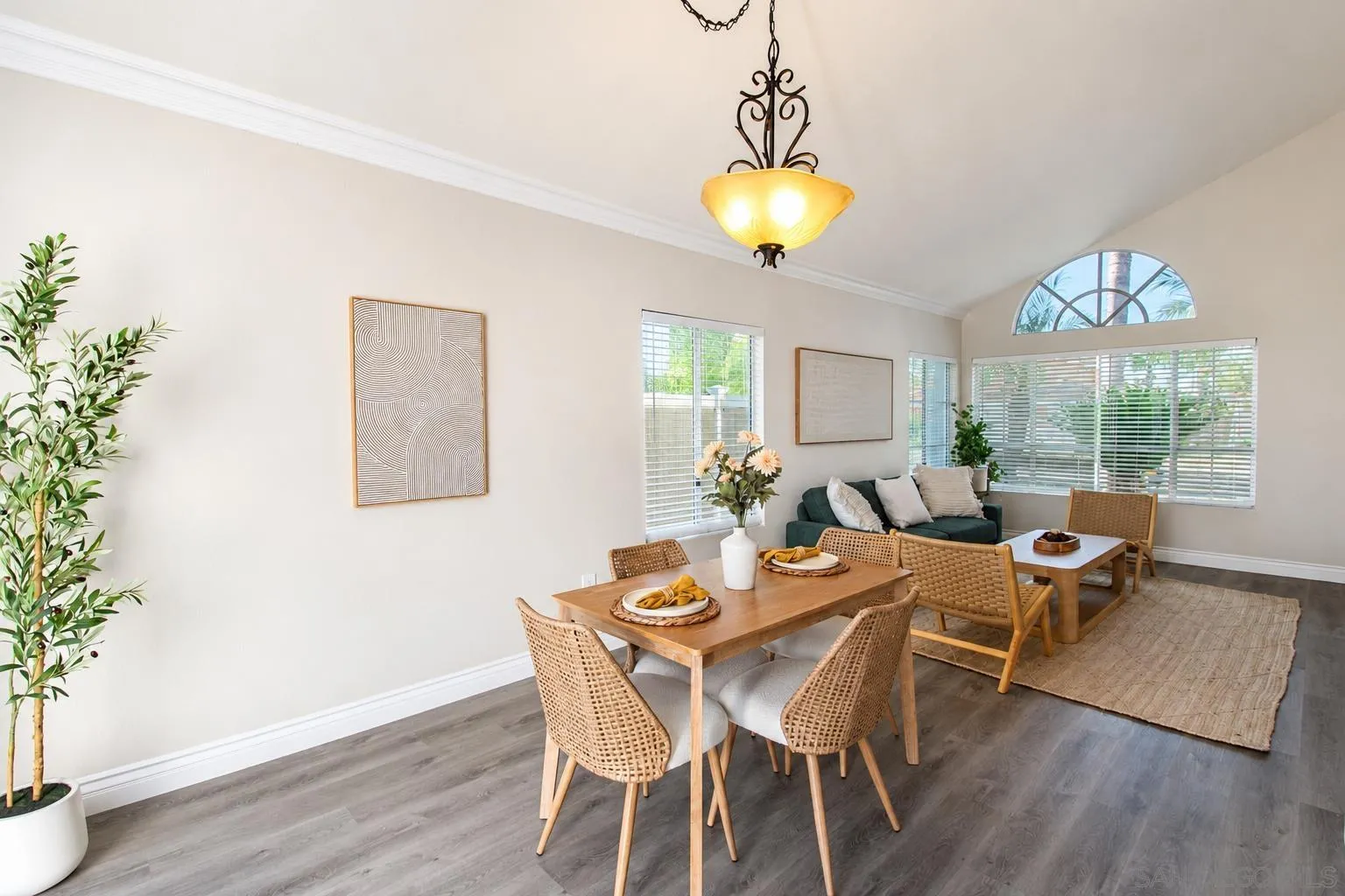 29600 Nightcrest Circle Temecula, CA 92591 - Photo 6 of 40