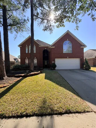 a front view of house with yard