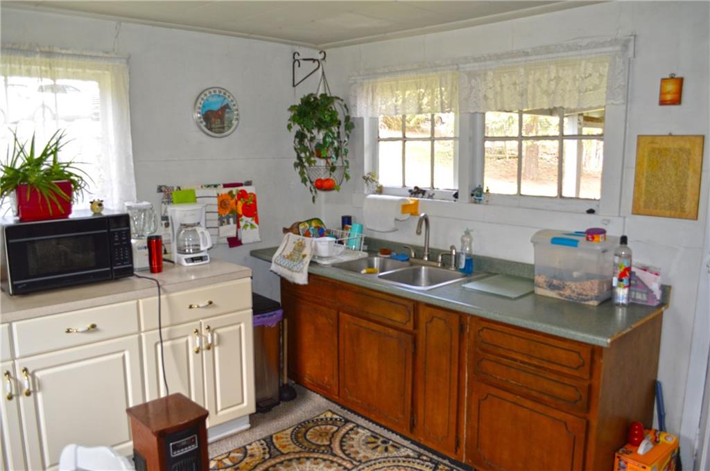 135 Hallam Road McDonald, PA 15057 - Photo 6 of 9 Gallery Image 6