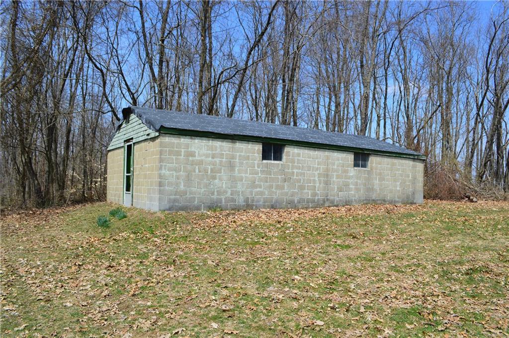 135 Hallam Road McDonald, PA 15057 - Photo 8 of 9 Gallery Image 8