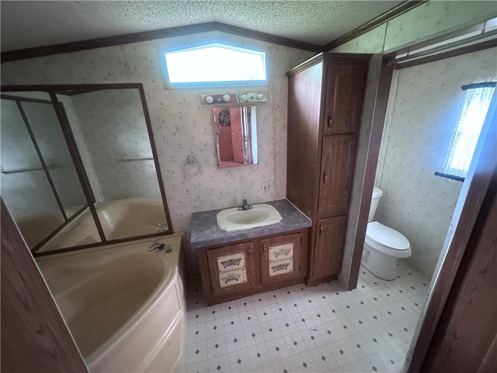 1396 Moravia Road Enon Valley, PA 16120 - Photo 16 of 19 Gallery Image 16