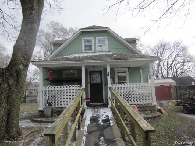 907 Wayne Street Jackson, MI 49202 - Photo 1 of 21