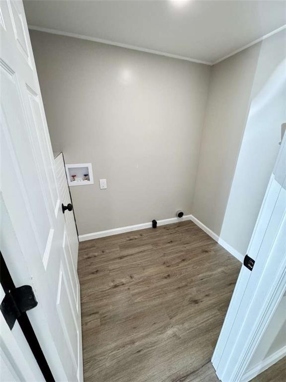 5554 Yonah Homer Road Alto, GA 30510 - Photo 18 of 25 a view of empty room with wooden floor