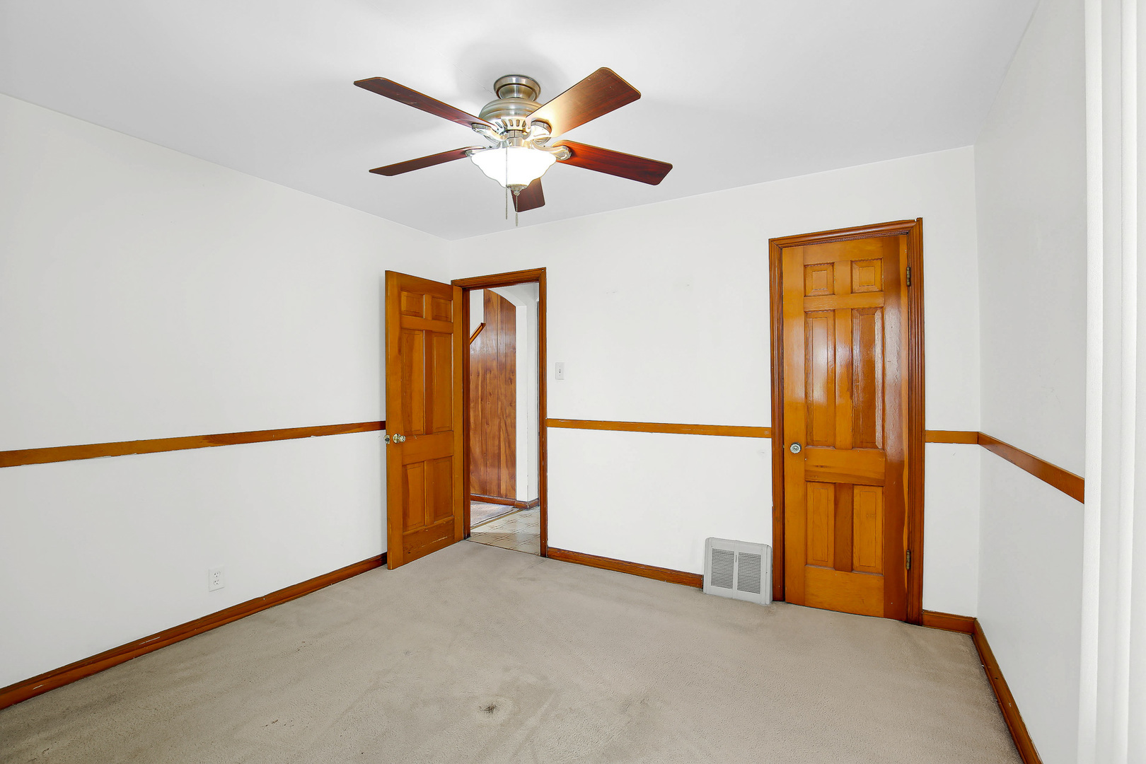 10922 South Ave B Chicago, IL 60617 - Photo 18 of 24 a view of an empty room