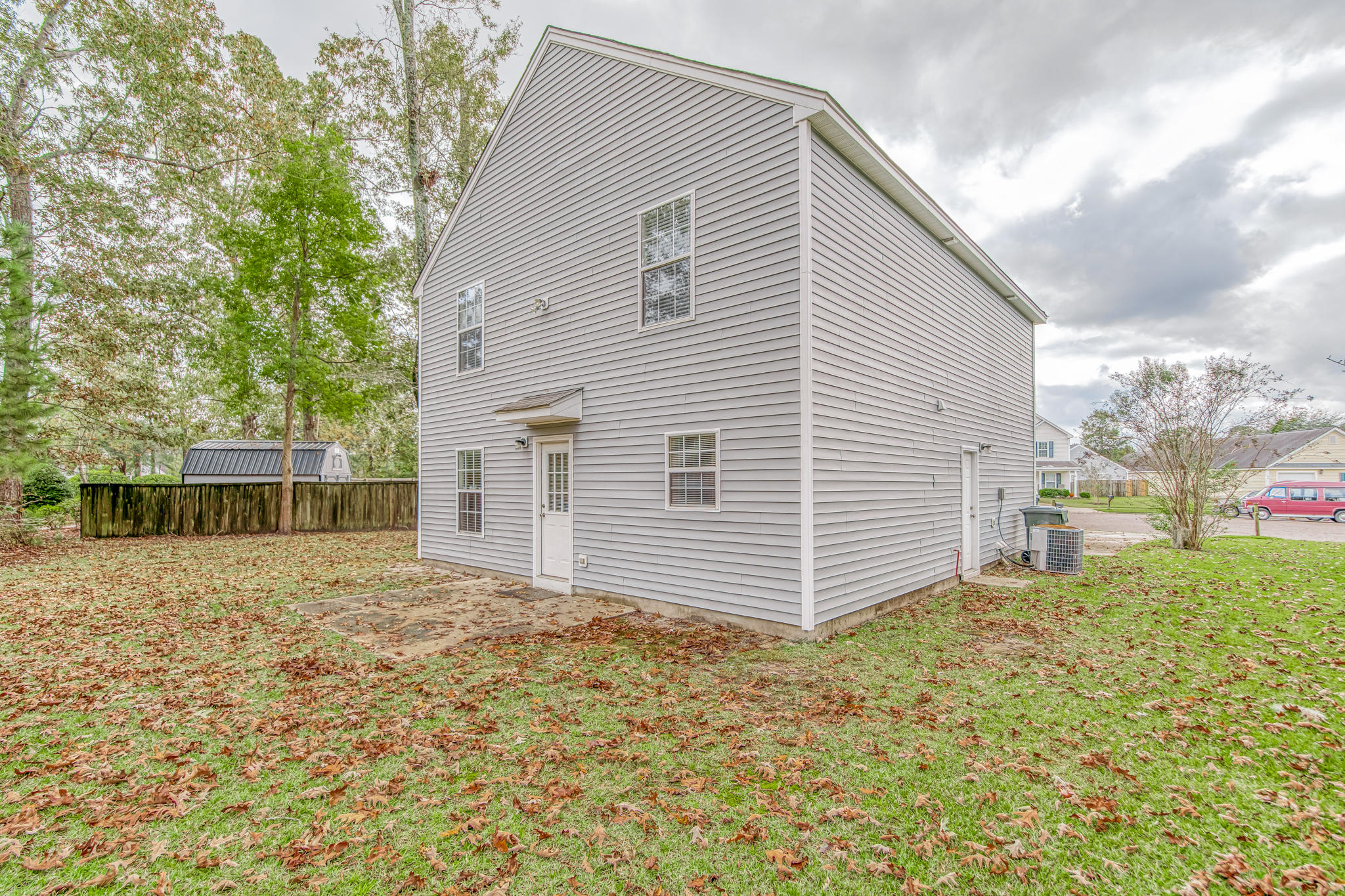 161 Thistle Road Goose Creek, SC 29445 - Photo 4 of 22 open concept studio-32