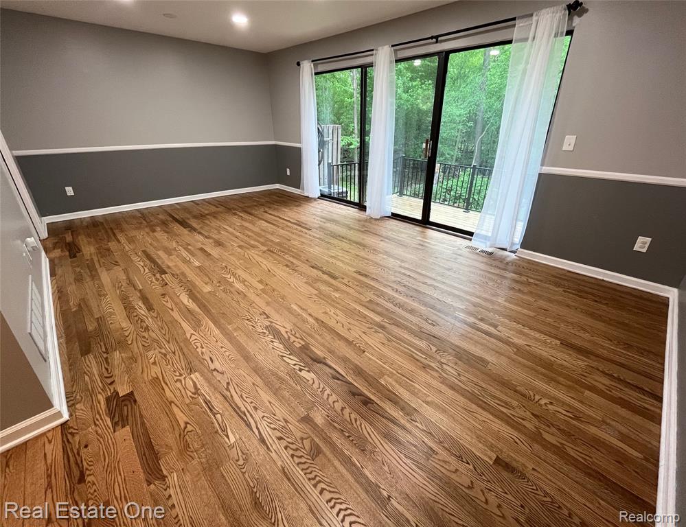 1403 Oakbrook Rochester Hills, Unit 93 Rochester, MI 48307 - Photo 4 of 20