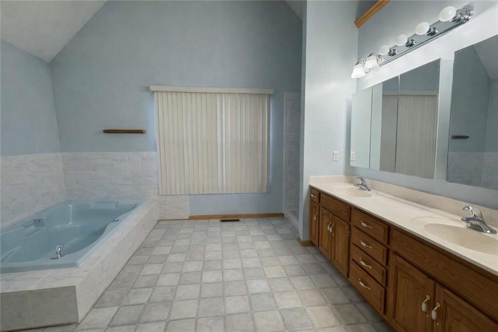 4616 North Koger Road Sibley, MO 64088 - Photo 12 of 20