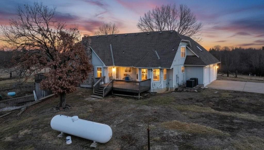 4616 North Koger Road Sibley, MO 64088 - Photo 8 of 81